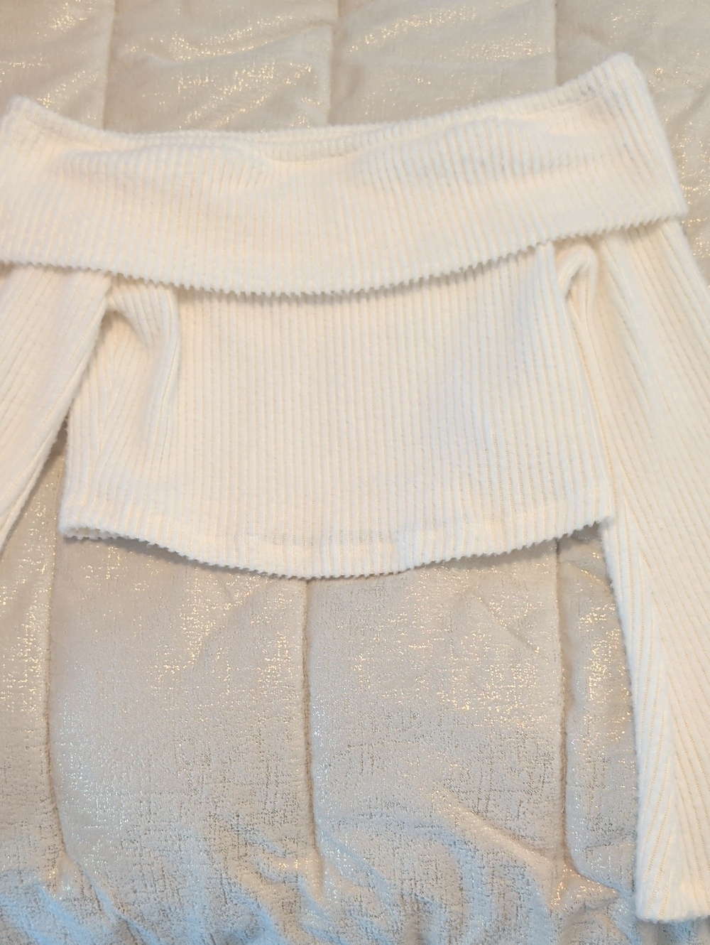 Off-Shoulder Ribbed Knit Sweater - White